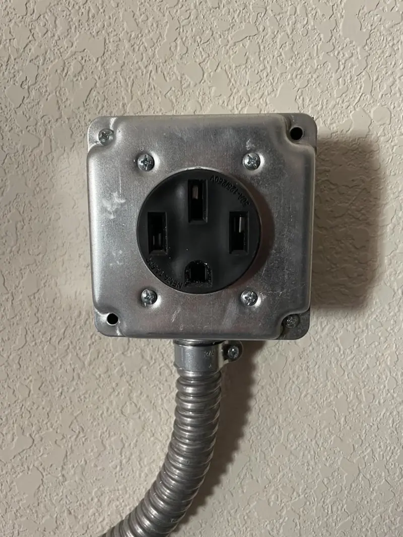 NEMA 14-50 outlet installed for Electrical Panel Upgrade in Laredo